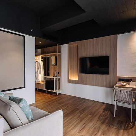 קוצ'ינג Impiana By Roxy Hotel מראה חיצוני תמונה